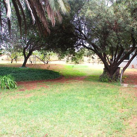 Lekker Rus Bloemfontein Exterior foto