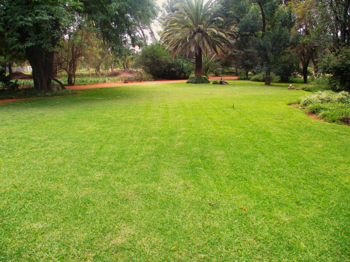 Lekker Rus Bloemfontein Exterior foto
